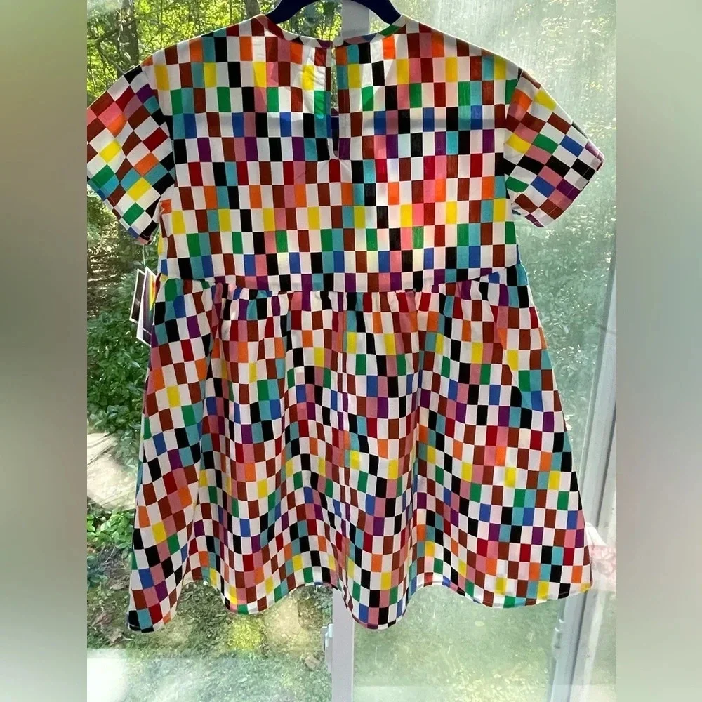 NWT Pride girls 8 crisp 100% cotton dress. Multi colors with hip pockets, s/s.